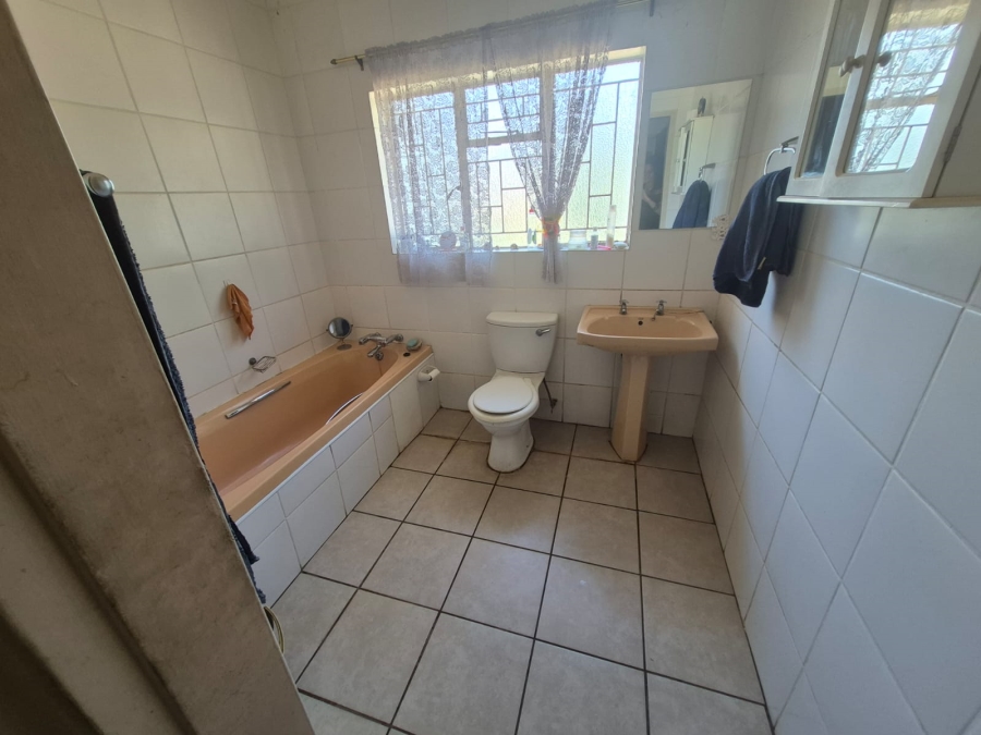 4 Bedroom Property for Sale in Vredefort Free State